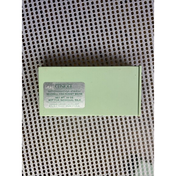 Clinique Soft Pressed Eye Shadow Duo Seashell Pink / Sunset Mauve .08oz VTG NOS - Picture 3 of 3